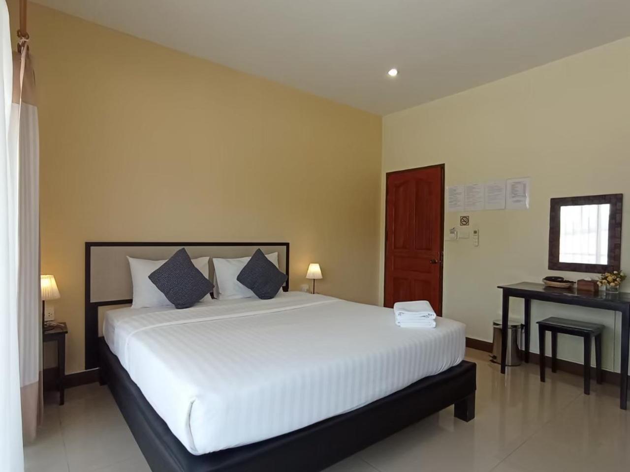 Pak Ping Rim Khong Bed & Breakfast 2*
